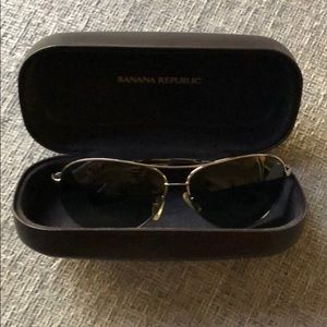 Banana Republic Aviator Sunglasses with case